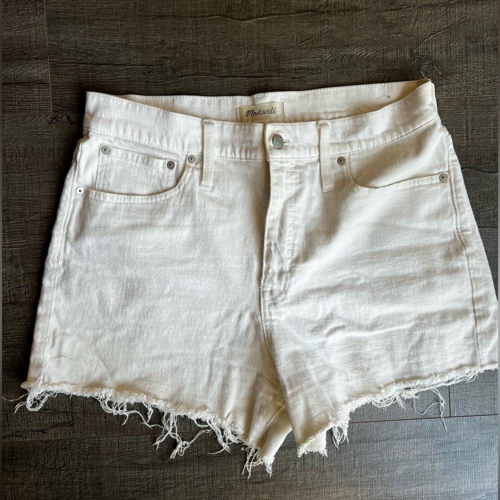 Madewell High-rise Denim shorts in Tile White